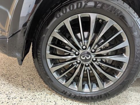 Used 2022 INFINITI QX80 Sensory w/ Cargo Package AWD/4WD image 27