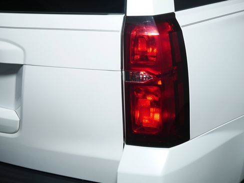 Used 2016 Chevrolet Tahoe LTZ image 17