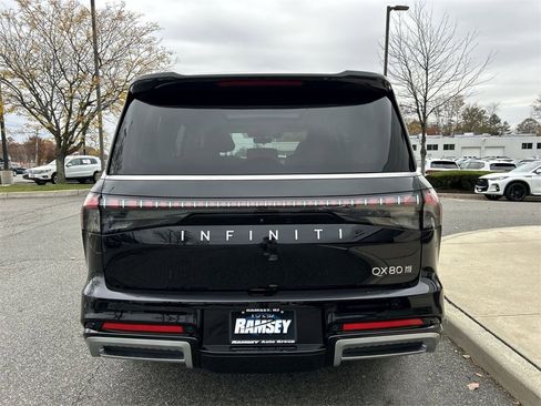 Certified 2025 INFINITI QX80 Sensory image 27