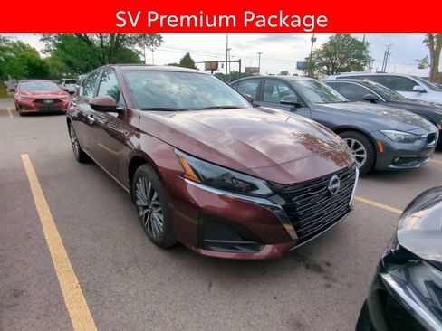 Used 2023 Nissan Altima 2.5 SV w/ SV Premium Package AWD/4WD image 4
