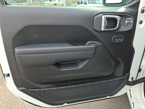 New 2026 Jeep Wrangler Unlimited Sport AWD/4WD image 10