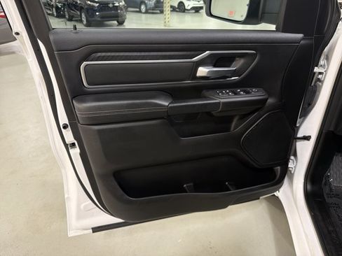 Used 2025 RAM 1500 Big Horn AWD/4WD image 17