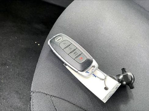 Certified 2024 Nissan Sentra SV FWD image 14