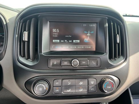 Used 2018 Chevrolet Colorado W/T image 21