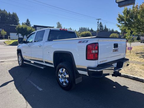 Used 2015 GMC Sierra 2500 SLT AWD/4WD image 4