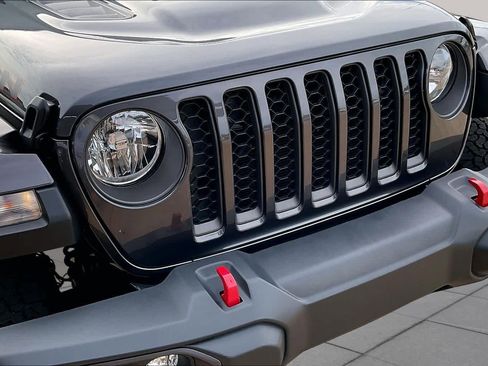 Used 2023 Jeep Gladiator Rubicon w/ Cold Weather Group AWD/4WD image 29