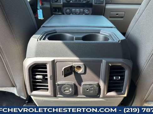 Used 2022 Ford F350 XLT w/ XLT Premium Package AWD/4WD image 44