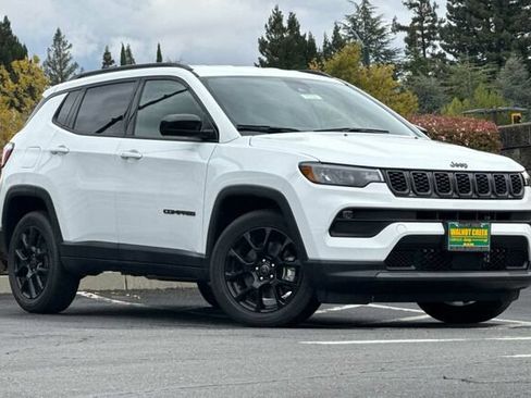 New 2026 Jeep Compass Latitude w/ Quick Order Package 29K AWD/4WD image 2