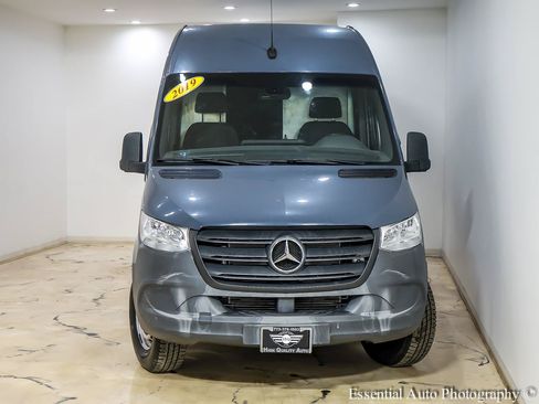 Used 2019 Mercedes-Benz Sprinter 170 image 4