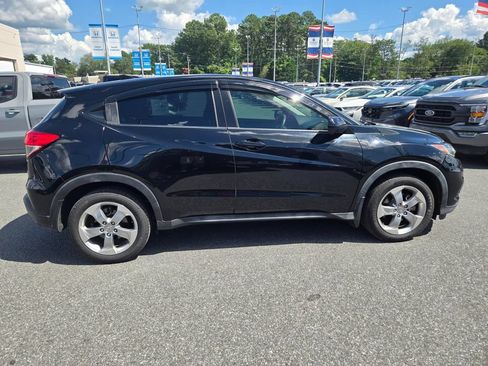 Used 2019 Honda HR-V LX image 4