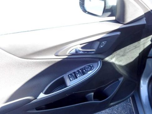 Used 2024 Chevrolet Malibu LT image 11