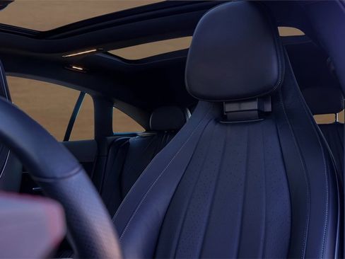 Used 2022 Mercedes-Benz EQS 580 4MATIC Sedan image 9