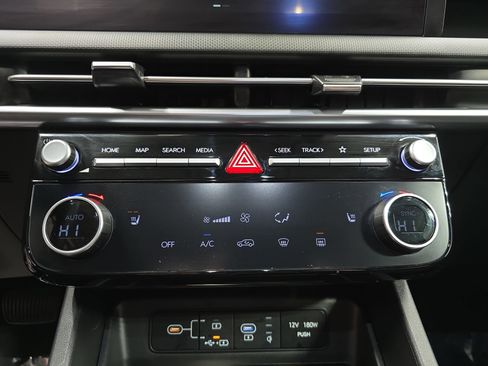 Certified 2025 Hyundai Tucson SEL AWD/4WD image 22