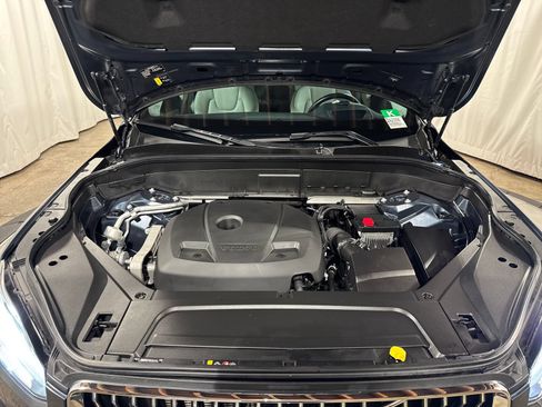 Used 2021 Volvo XC90 T5 Momentum w/ Advanced Package FWD image 30