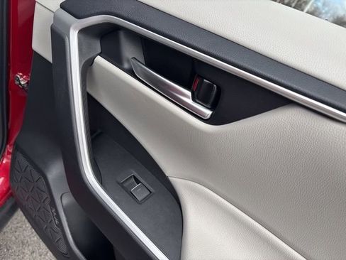 Certified 2024 Toyota RAV4 XLE w/ Convenience Package image 15