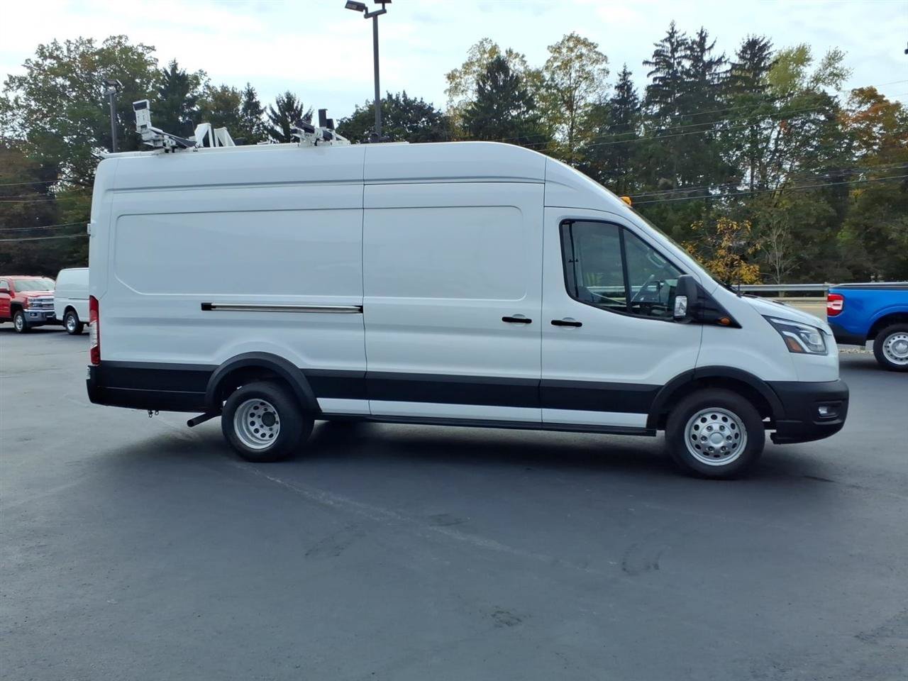 Used 2023 Ford Transit 350 148 High Roof DRW AWD w/ Exterior Upgrade Package image 4