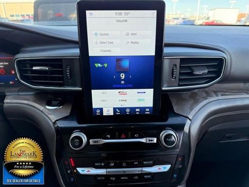 Used 2022 Ford Explorer Platinum w/ Equipment Group 601A image 21