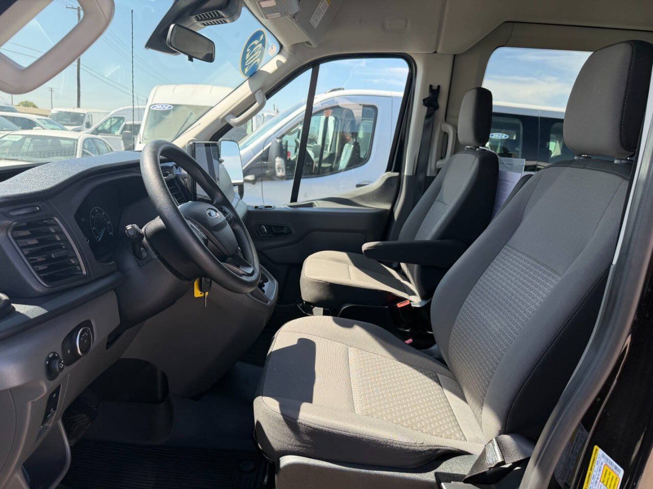 Used 2025 Ford Transit 350 XLT RWD image 13