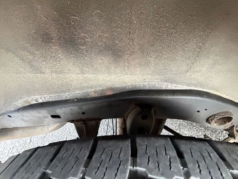 Used 2001 Toyota 4Runner SR5 AWD/4WD image 37