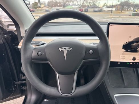 Used 2023 Tesla Model Y Long Range image 10