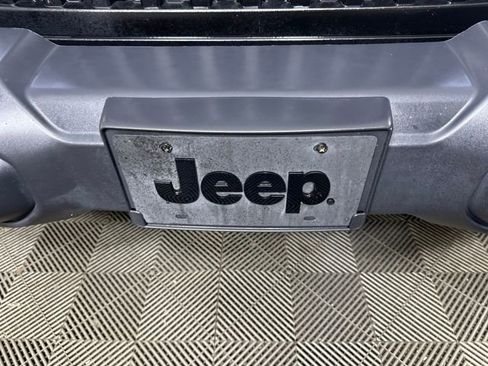 Used 2019 Jeep Wrangler Unlimited Sahara w/ Uconnect 4C Nav & Sound Group image 9