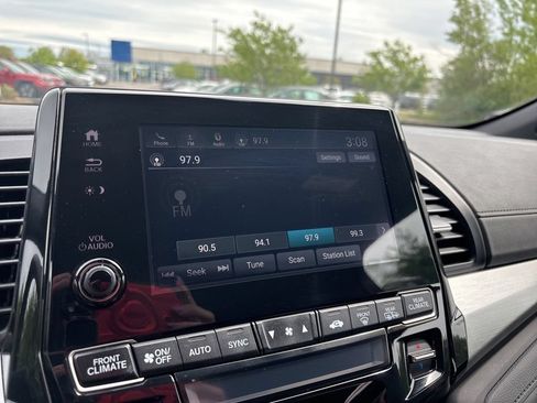 Used 2023 Honda Odyssey Sport image 18