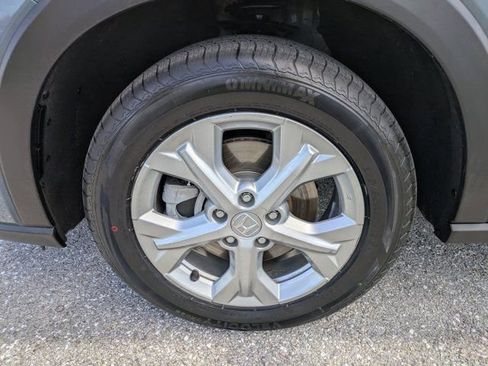 Used 2024 Honda HR-V LX image 11