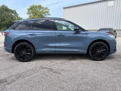 Used 2023 Lincoln Corsair Reserve AWD/4WD image 5