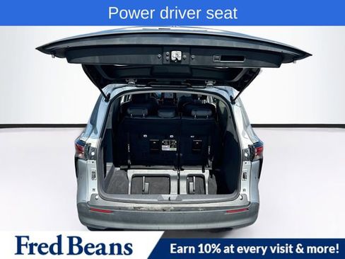 Used 2023 Toyota Sienna LE image 27