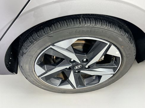 Used 2023 Hyundai Elantra SEL w/ Convenience Package FWD image 30