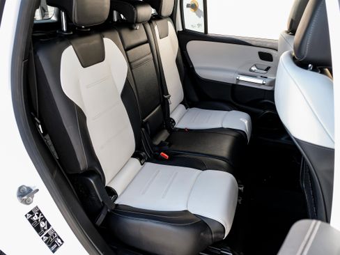 Used 2021 Mercedes-Benz GLB 35 AMG GLB 35 AMG image 29