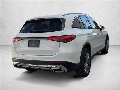 New 2026 Mercedes-Benz GLC 300 image 2