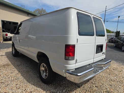 Used 2014 Ford E-350 and Econoline 350 Super Duty w/ Interior Upgrade Package image 5