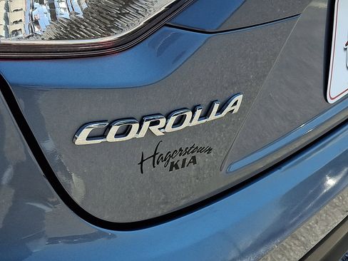 Used 2024 Toyota Corolla LE FWD image 31