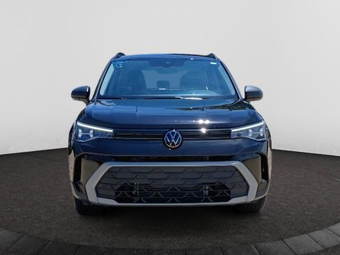 Used 2025 Volkswagen Taos S w/ Taos MDO Package FWD image 2