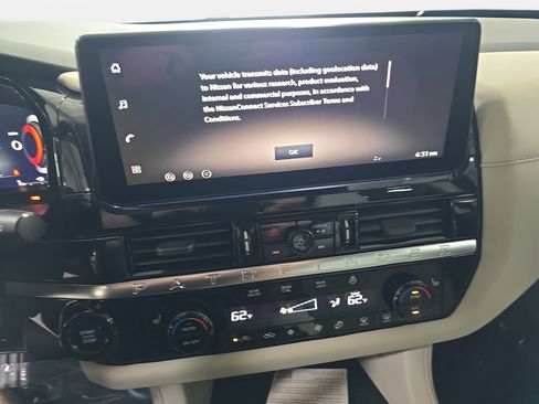 New 2026 Nissan Pathfinder SL image 20