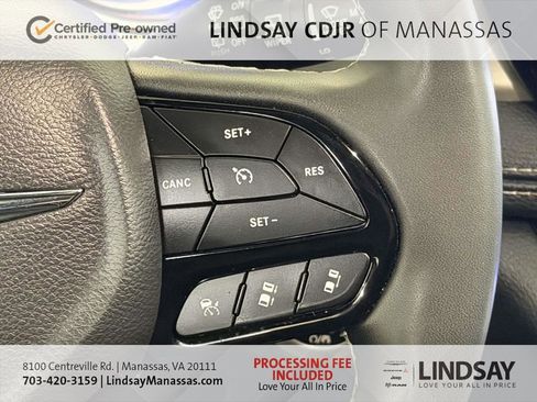 Used 2024 Chrysler Pacifica Premium FWD image 31