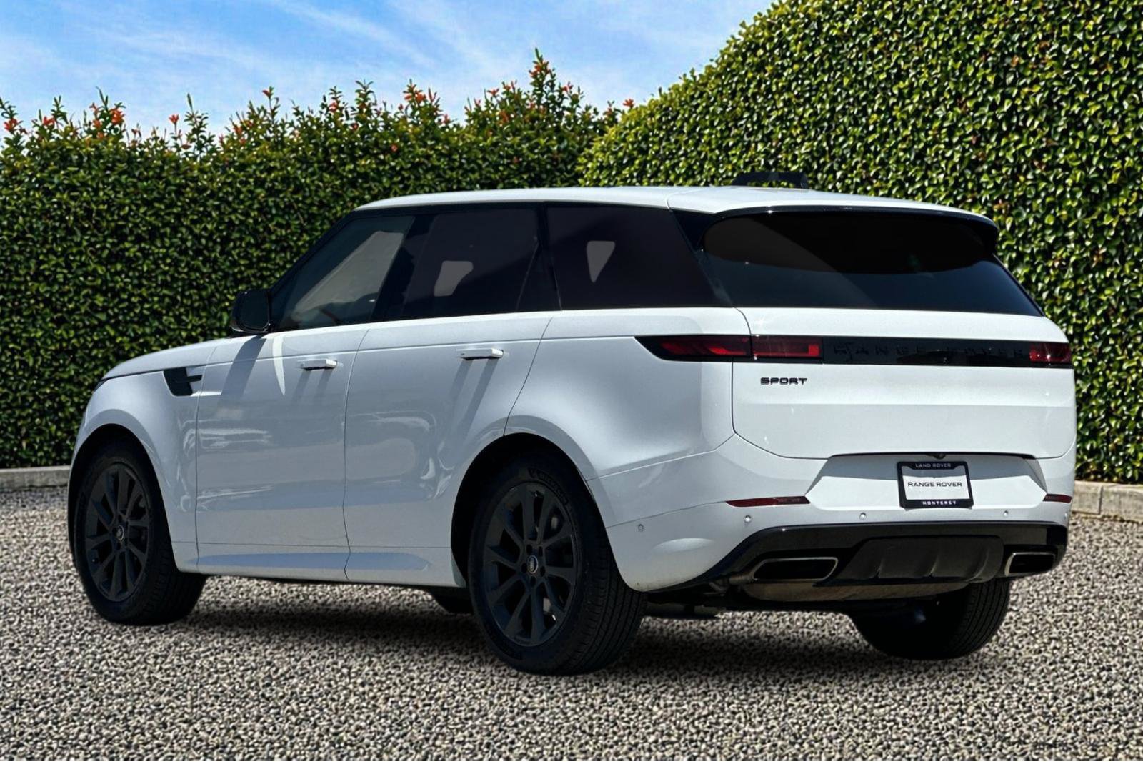 Used 2024 Land Rover Range Rover Sport Dynamic SE AWD/4WD image 6