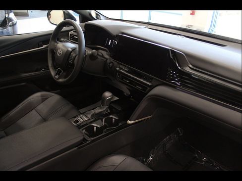 Used 2026 Toyota Camry XSE w/ Premium Package AWD/4WD image 21