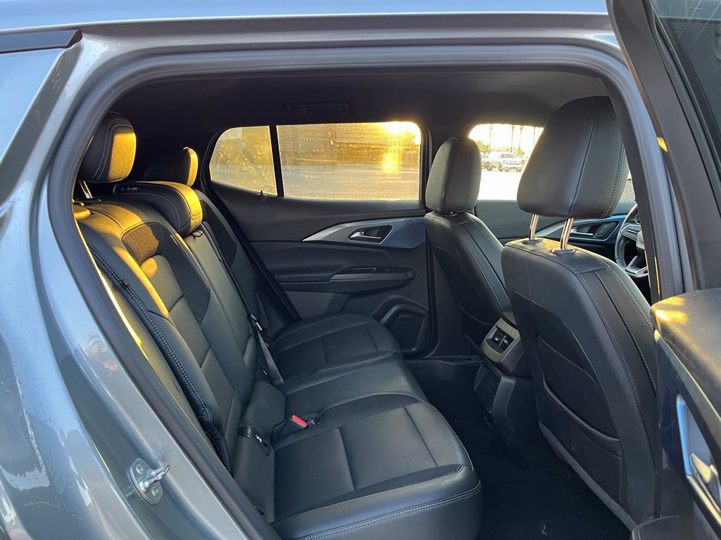 Used 2024 Chevrolet Equinox EV LT FWD image 14