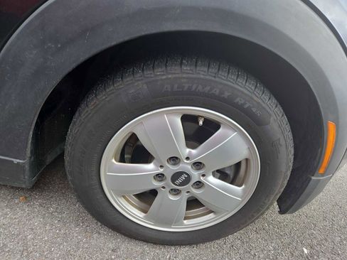 Used 2015 MINI Cooper 2-Door Hardtop image 2