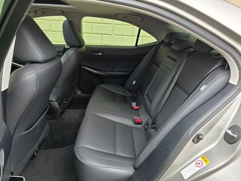 Used 2016 Lexus IS 200t RWD image 30
