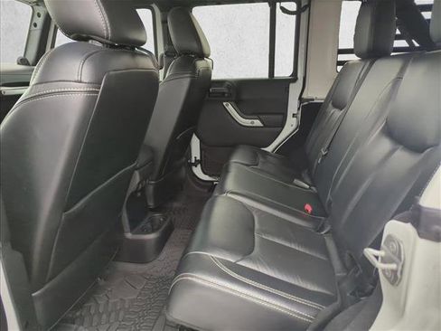 Used 2014 Jeep Wrangler Unlimited Sahara w/ Connectivity Group image 20