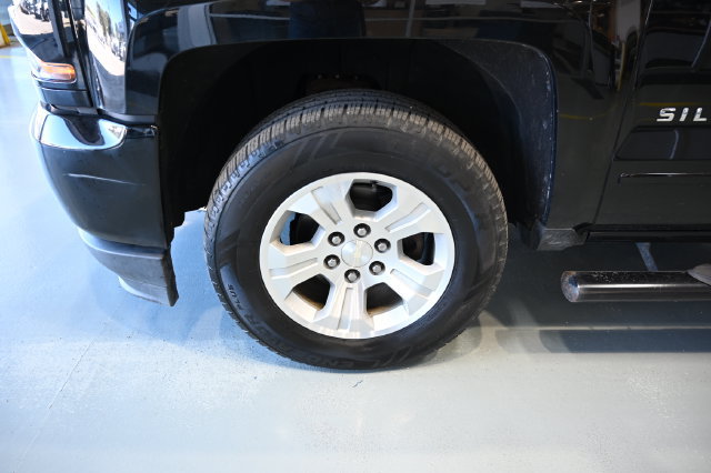 Used 2019 Chevrolet Silverado 1500 LT w/ All Star Edition AWD/4WD image 28