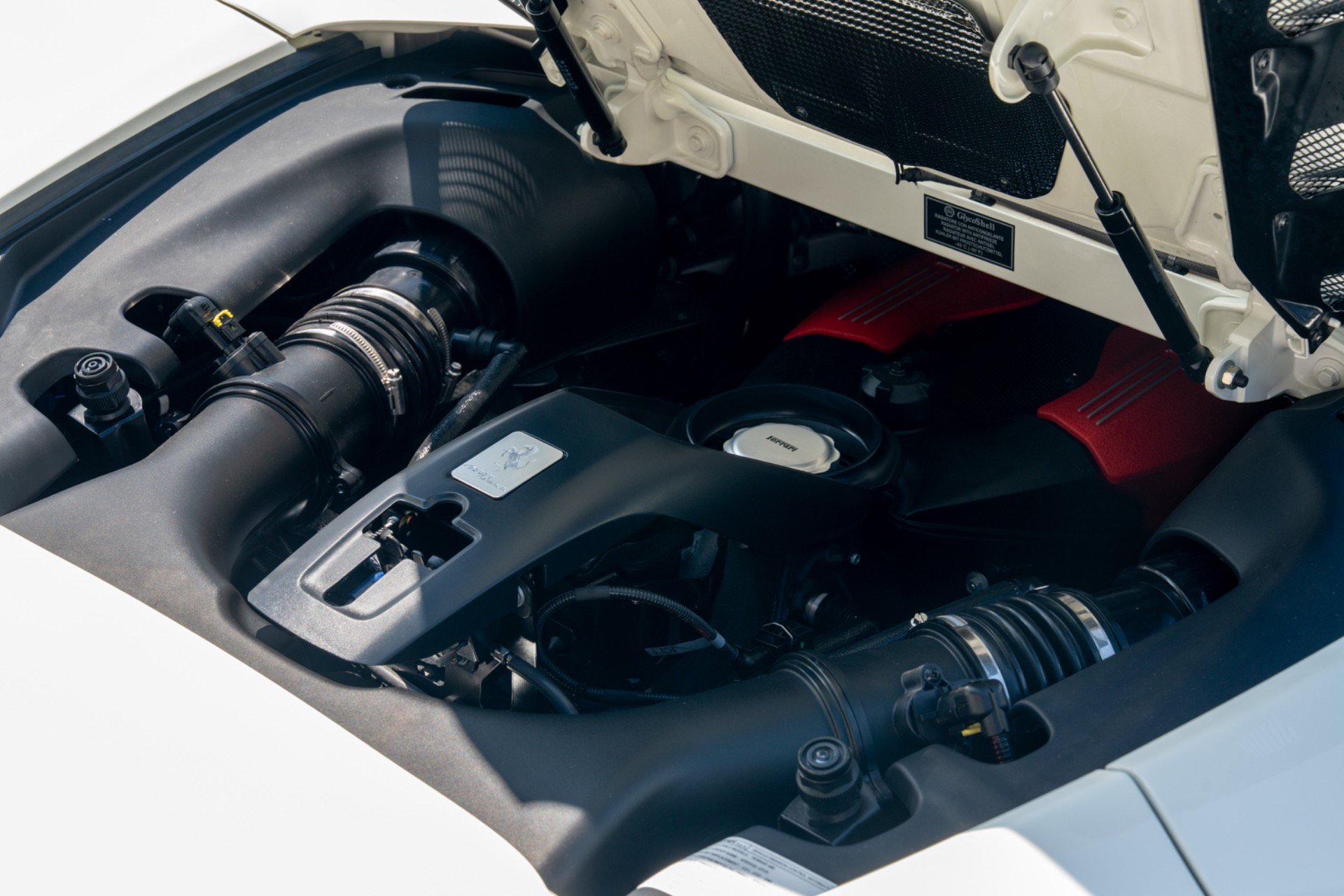 Used 2019 Ferrari 488 Spider RWD image 52