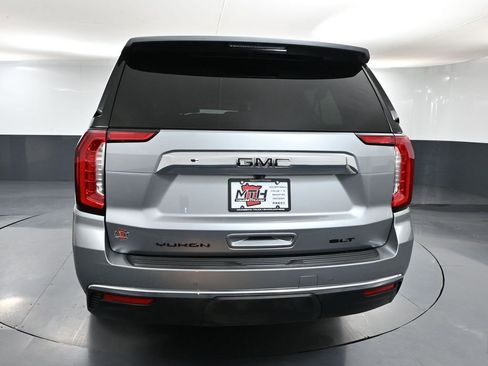 Used 2024 GMC Yukon XL SLT image 7
