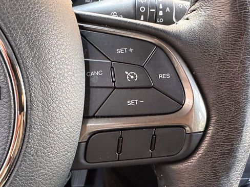 Used 2020 Jeep Renegade Limited AWD/4WD image 26