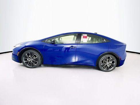 New 2026 Toyota Prius XLE FWD image 5
