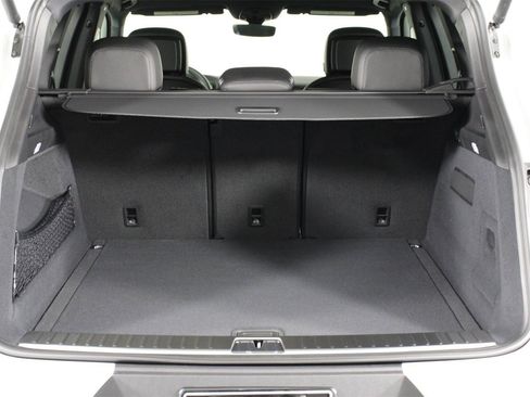 New 2026 Porsche Cayenne image 19