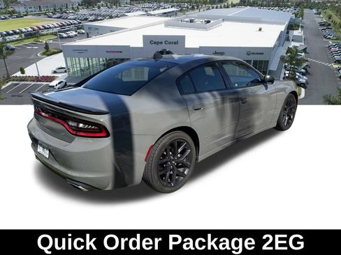 Used 2023 Dodge Charger SXT w/ Blacktop Package RWD image 3